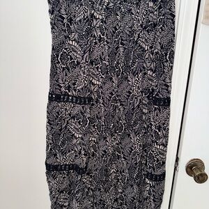 Chic Black and White Leaf Print Wide Leg Pants